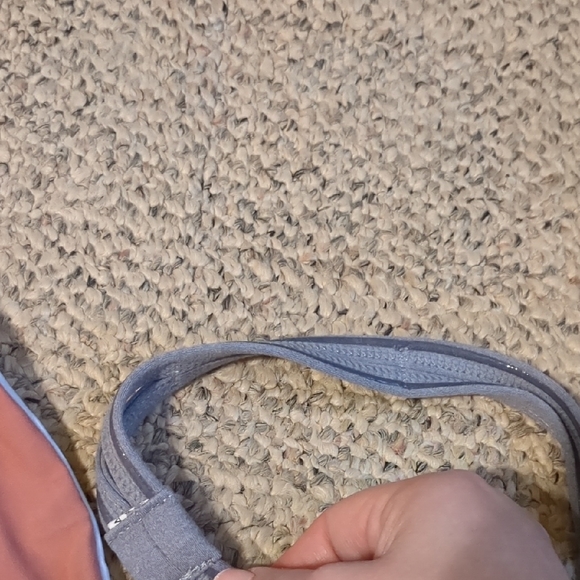 4 Head Bands - Picture 6 of 6